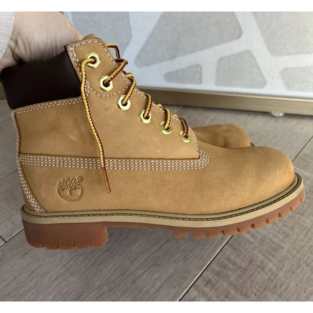 TIMBERLAND 6”PREMIUM CLASSIC Boots Big Boys Sz 2.5 Youth Nubuck Leather Chestnut